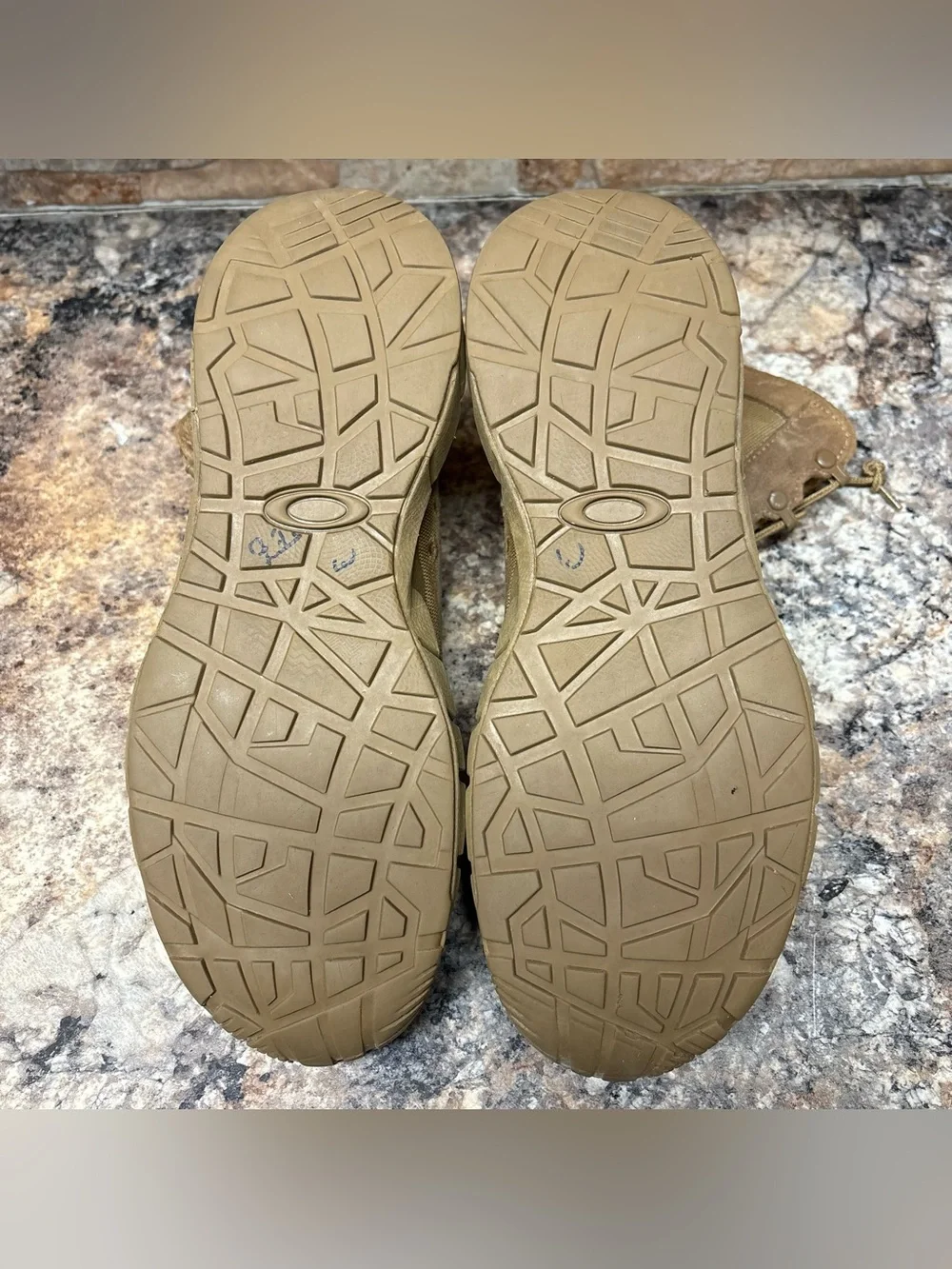 Oakley SI Light Assault 2 Military Tactical Combat Boots Tan Coyote Size 9.5